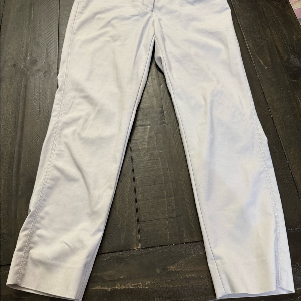 Whitehouse black market slum crop pants.  Light grey